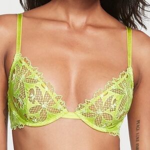 New! Victoria's Secret Very Sexy Ziggy Peekaboo Low-Cut Demi Bra 20101